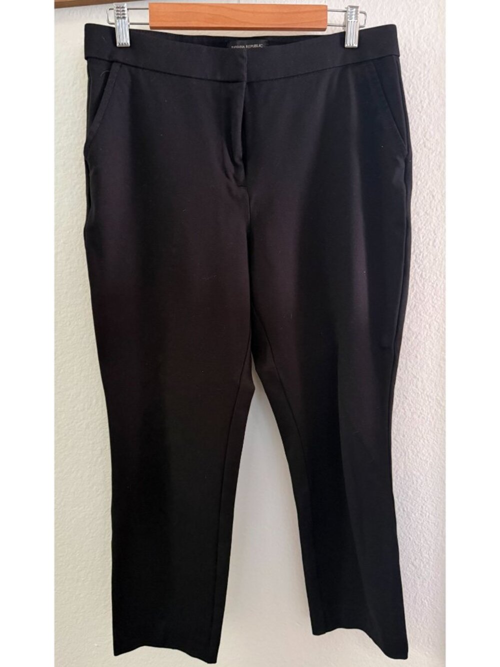 Women's Slacks ~ Banana Republic ~ Size 10 ~ Slim Leg Ankle Pants ~ Black